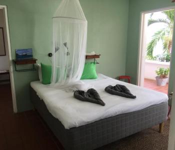 Triple large room2